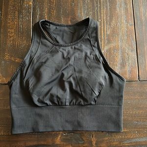 Black lululemon crop sports bra size 8